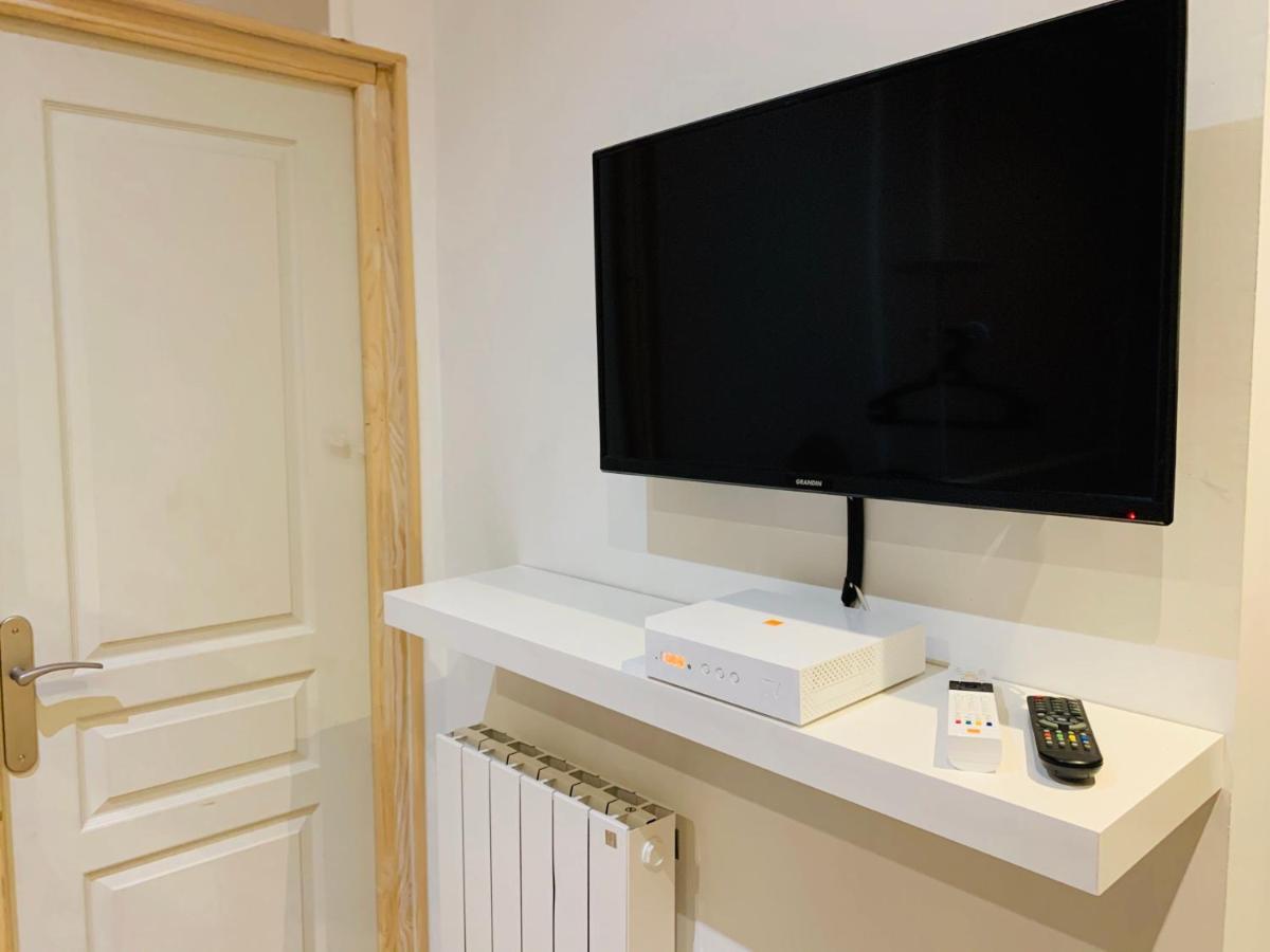 Zola Studio Fenetre Aveugle Aix-en-Provence Extérieur photo