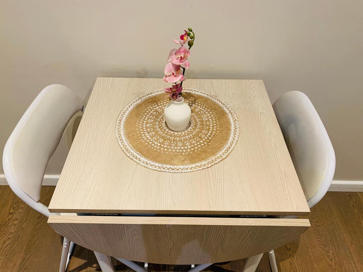 Zola Studio Fenetre Aveugle Aix-en-Provence Extérieur photo